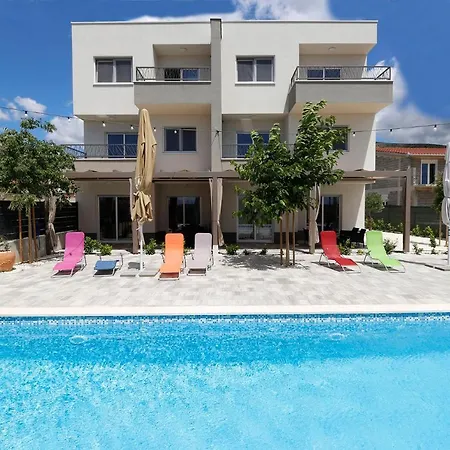 Guest house Bulli Croatia Seget Donji