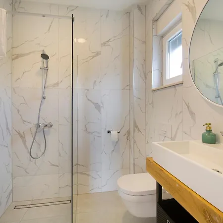 Guest house Bulli Croatia 4*