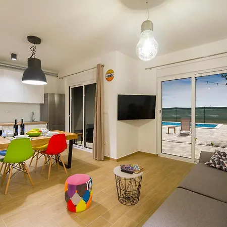 Bulli Croatia 4* Seget Donji