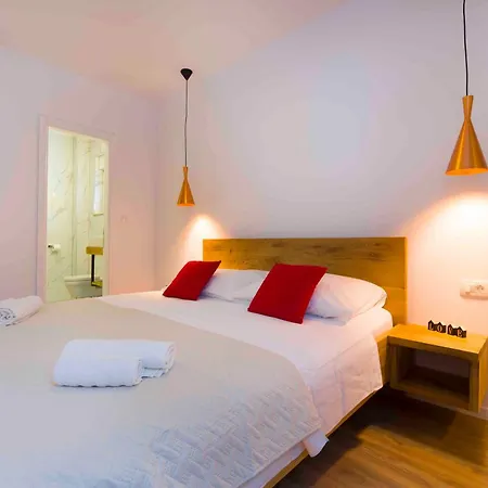Guest house Bulli Croatia Seget Donji